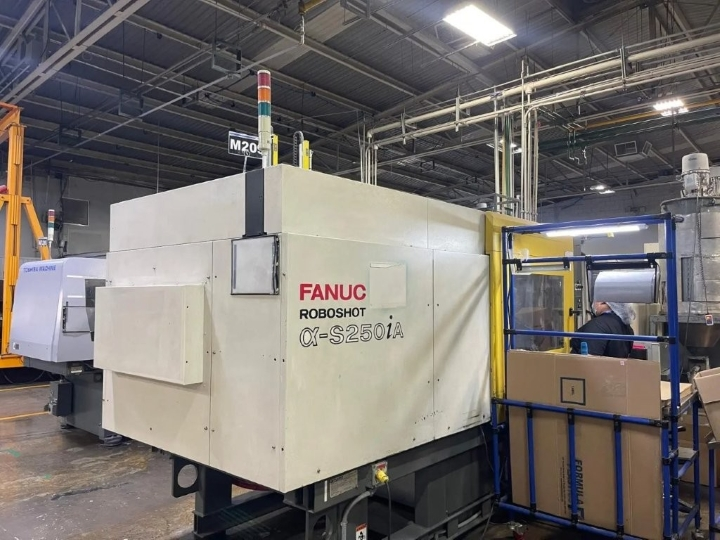 Used 2015 CINCINNATI ROBOSHOT S2000I-275B Injection Molding Machines | Hunter Plastics #788717