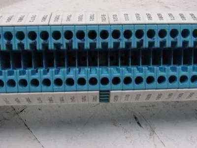 Weidmuller WDU 4 Feed Thru Terminal Contact Block Assembly 100+ DIN Rail Mounted