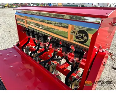 Used TAR RIVER _UNKNOWN_ Food Plot Seeders Iowa US | Keast Enterprises #1360509