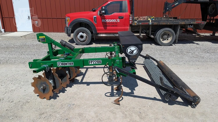 Used FRONTIER FP2206 Planters | Rosseel's Equipment Inc #720543