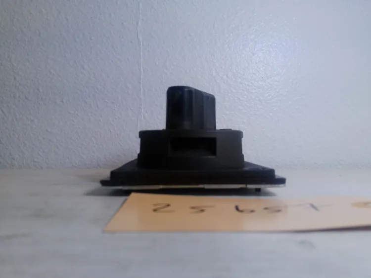 Used DMG MORI SEIKI Power Switch Relays & Switches | MachineStation #947032