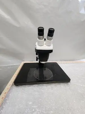 BAUSCH _ LOMB STEREOZOOM 4 ZOOM RANGE .7X-3.0X