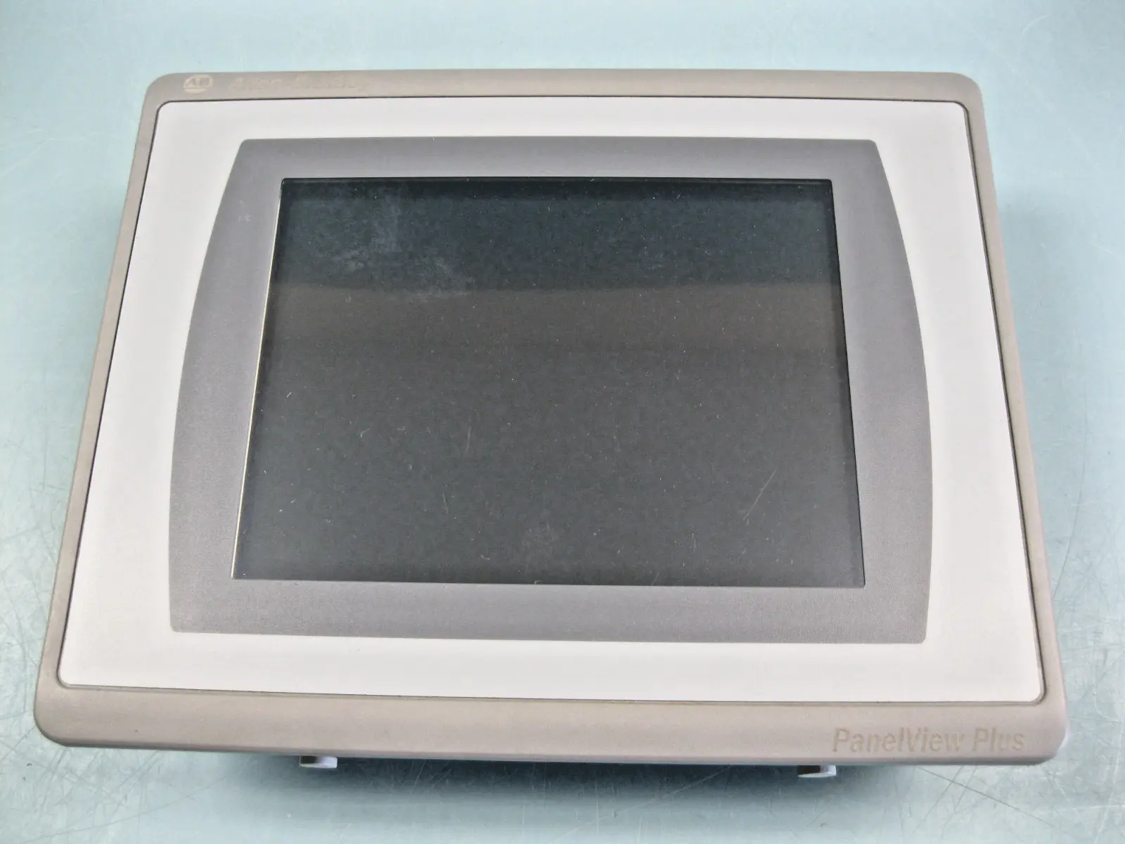 USED Allen-Bradley 2711P-T7C21D8S