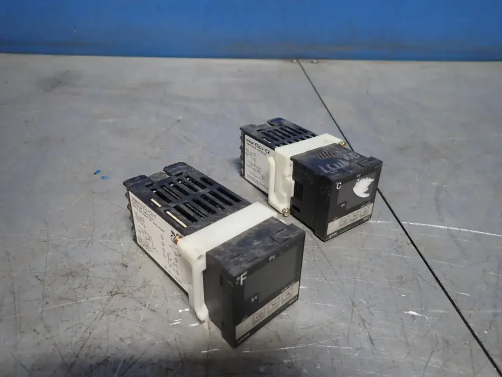 USED OMRON E5CJC2F
