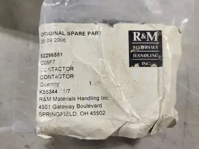 32 Amp, 3 Pole, 2 NO + 2 NC, 115 VAC Coil Contactor C05F7