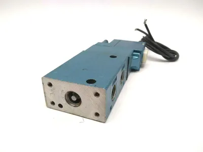 USED MAC VALVES SOLENOID VALVE WITH PME-6111BAAA 24VDC