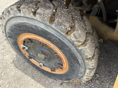 Used 1998 CLARK C500-Y160 DGM Internal Combustion Forklifts: Pneumatic Tire Kentucky US | Proxy Equipment #1385155