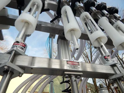 USED INLINE FILLING SYSTEMS 8 STATION