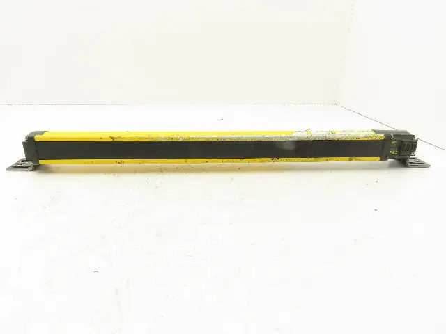 Allen Bradley 440L-R4K0480YD Guardmaster Safety Curtain Receiver 480mm