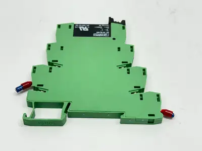 USED PHOENIX CONTACT RELAY SOCKET 2966058 W/ 2966595 RELAY 3A 24V