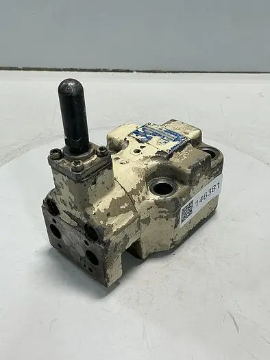 Used VICKERS TCG50-0G-CEV-P2-T Valves/Fittings Michigan US | Ideal Machinery #698161