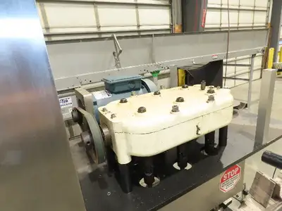 Stainless Bottle Capping Torque Machine Bottle Conveyor