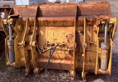 Used 1989 KOMATSU D41S-3 Compact Track Loaders New Jersey US | Proxy Equipment #1388599