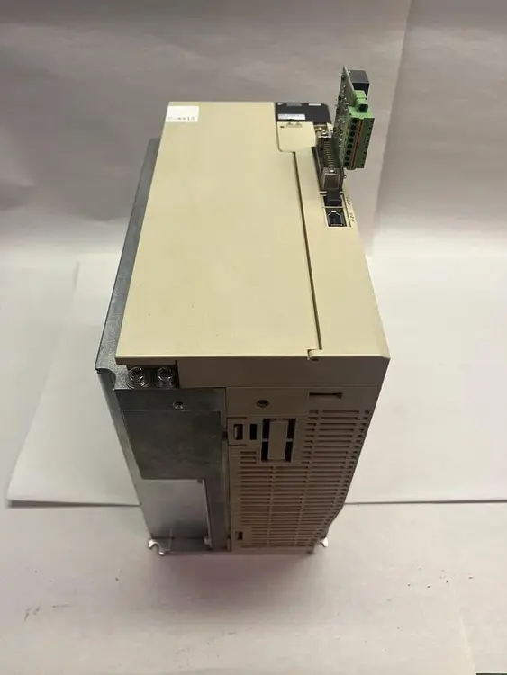 Used YASKAWA SGDV-170D01A Servo Drives | Surplus Asset Holdings #1227086