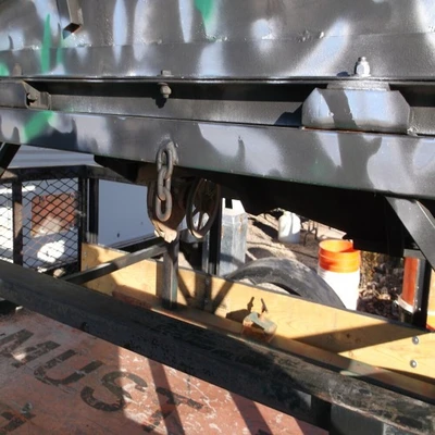 4ft. 7in. wide x 5ft. 10in. long Hopper Shaker Deck