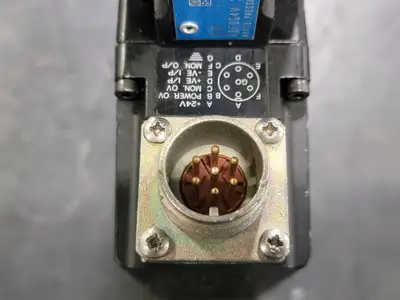 USED VICKERS KBFDG4V-3-2C13N-Z-M1-PE7-H7-11