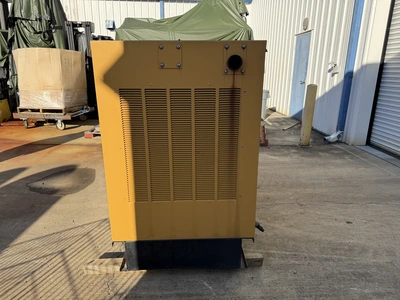 Olympian Nat Gas Generator 60 KW 208/120 V 208.2 AMPS 75 KVA 231