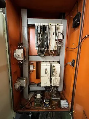 USED 1995 TAKUMI V15A