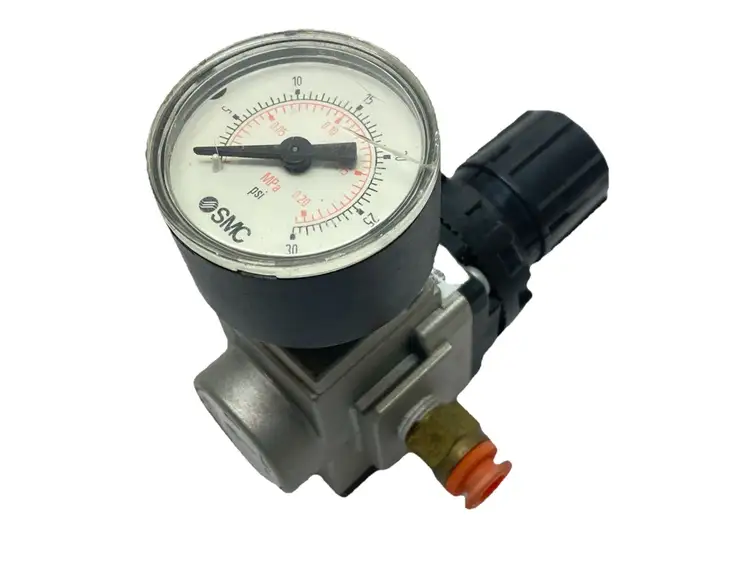 Used SMC PRESSURE REGULATOR W/ GAUGE Air Pressure Regulators | Maverick Industrial Sales #1099618