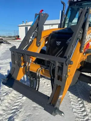 New | in-Stock 2026 CASE 580SN WT Backhoe Loaders Maine US | Beauregard Equipment #1511183