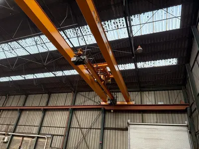 USED SWF (2 X 3.2 TON) TURNING OPTION X 22 900 MM