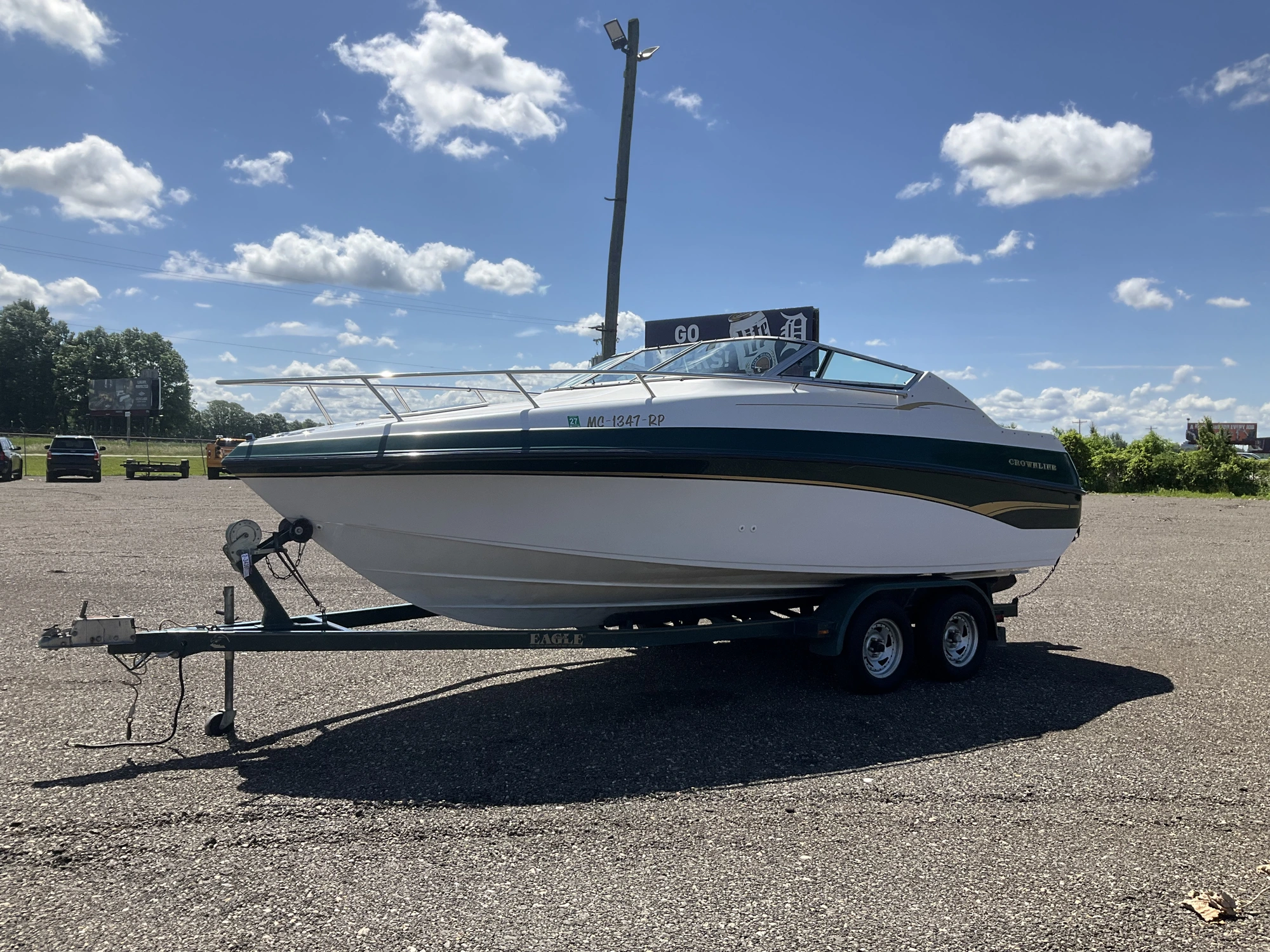 USED 1999 CROWNLINE TBD
