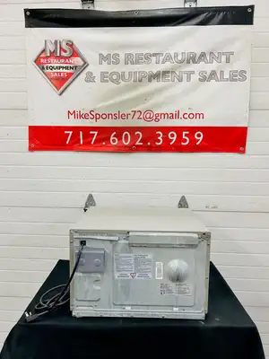 Amana RCS 10MPA Commercial Microwave 1000W 120v Refurbished & Works