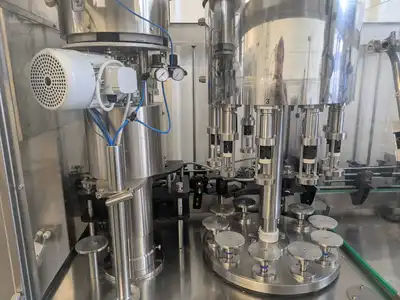2018 Canelli Tech Three-Block Filler Liquid Gravity | Perry Equipment (11)