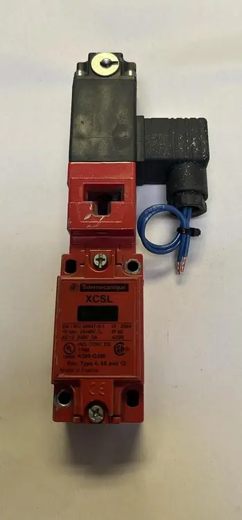 Used TELEMECANIQUE XCSL761B3 Miscellaneous Equipment (Electrical & Power) | Surplus Asset Holdings #1195968