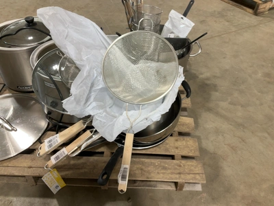 Used MIXED LOT OF MISCELLANEOUS STAINLESS STEEL RESTAURANT EQUIPMENT Restaurant Equipment (Miscellaneous) Michigan US | Miedema Asset Management Group #1761520