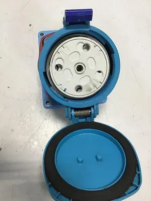 USED MELTRIC 37-64943
