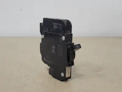 20 Amp, 1 Pole, 120/240 volts Circuit Breaker