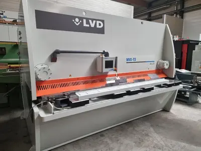 USED LVD MVS-TS 3100 X 20 MM CNC
