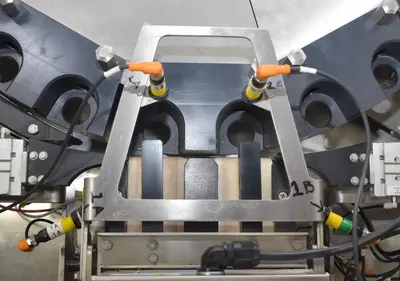 USED 2018 Modern Packaging Inc DR Rotary Filling and Sealer
