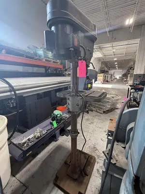 Used 1989 DELTA 15-270 Heavy Duty Multiple Spindle Drills including Gang & Cluster Minnesota US | Source Machinery Sales #1404154
