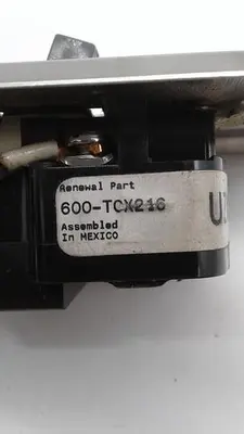 USED ALLEN-BRADLEY ALLEN-BRADLEY ON/OFF CONTROL SWITCH 600-TCX216