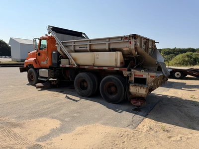 Used 2005 INTERNATIONAL PAYSTAR 5600I 6X4 500HP Dump trucks Michigan US | Miedema Asset Management Group #1338405