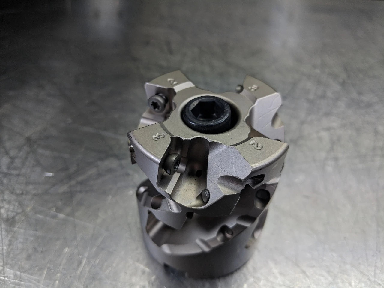 Ingersoll 2" Milling Cutter 3/4" Arbor 25J3P-20023D1R02 (LOC2502)