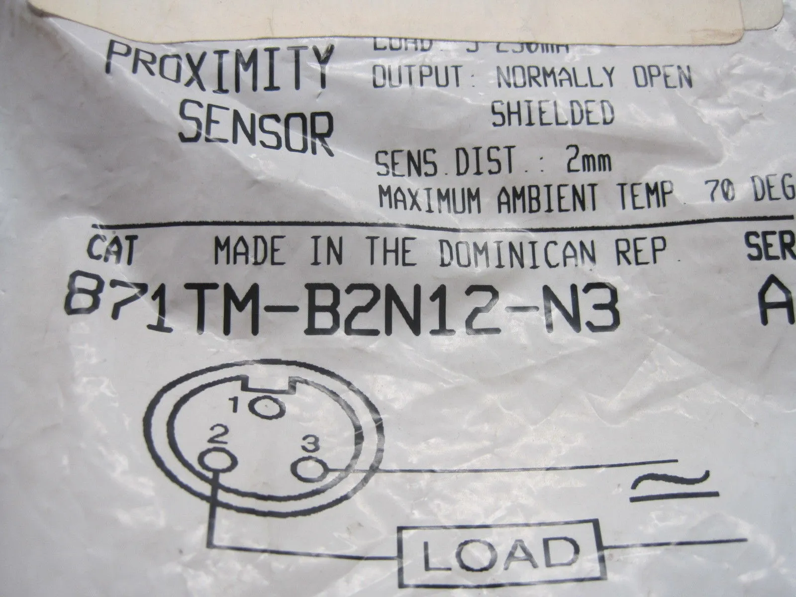 NEW ALLEN BRADLEY 871TM-B2N12-N3 PROXIMITY SENSOR 871TMB2N12N3