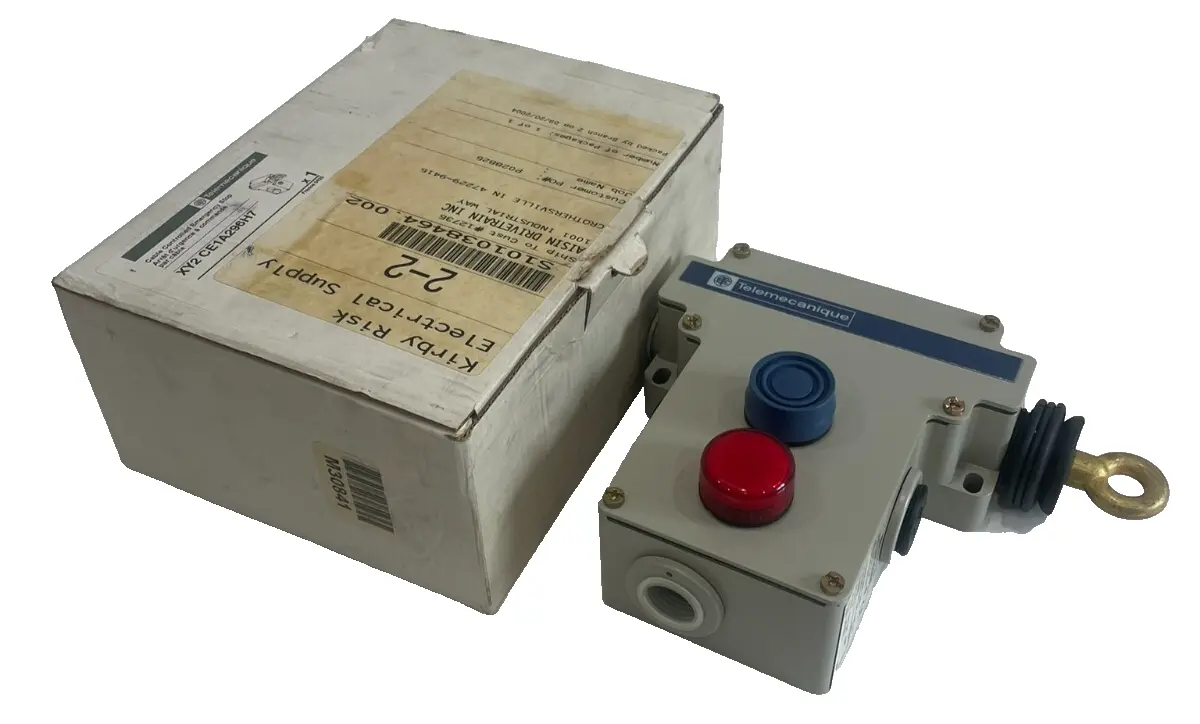 NEW TELEMECANIQUE XY2CE1A296H7 CABLE PULL SWITCH