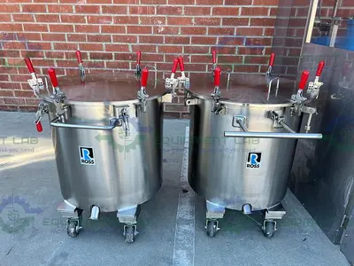 USED ROSS M 40 STAINLESS STEEL SINGLE SHAFT MIXER W/ TWO 40 GALLON TANKS