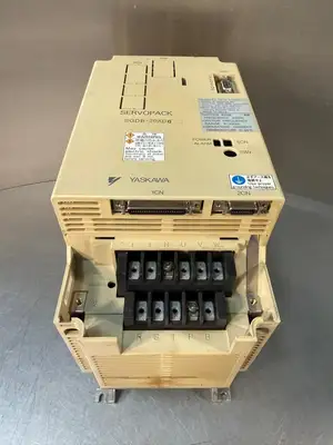 Yaskawa Servopack SGDB-20ADG IN 200-230V 3PH 12A OUT 0-230V (1.4.1)