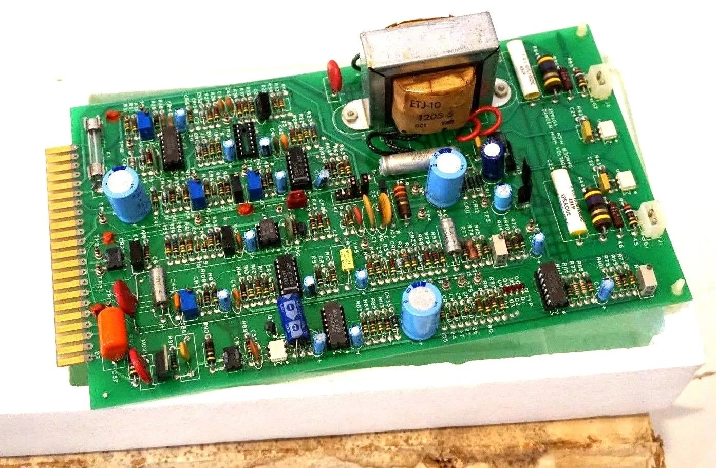 GENERAL ELECTRIC EAV-01 AVC CONTROL BOARD 1357786, EAV01