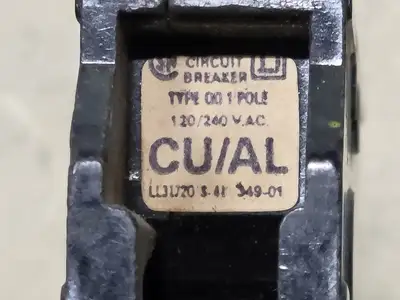 15 Amp, 1 Pole, 120/240 volts Circuit Breaker OO115