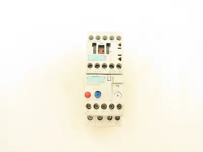 Siemens 3RT1015-1AF01 Contactor 110VAC 7A 3 Pole 1NO With Relay 1.8-2.5A 600V