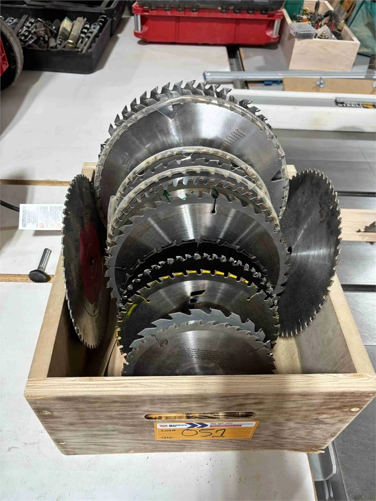 Used _UNKNOWN_ _UNKNOWN_ Saw Blades Colorado US | MachineryMax #1518820