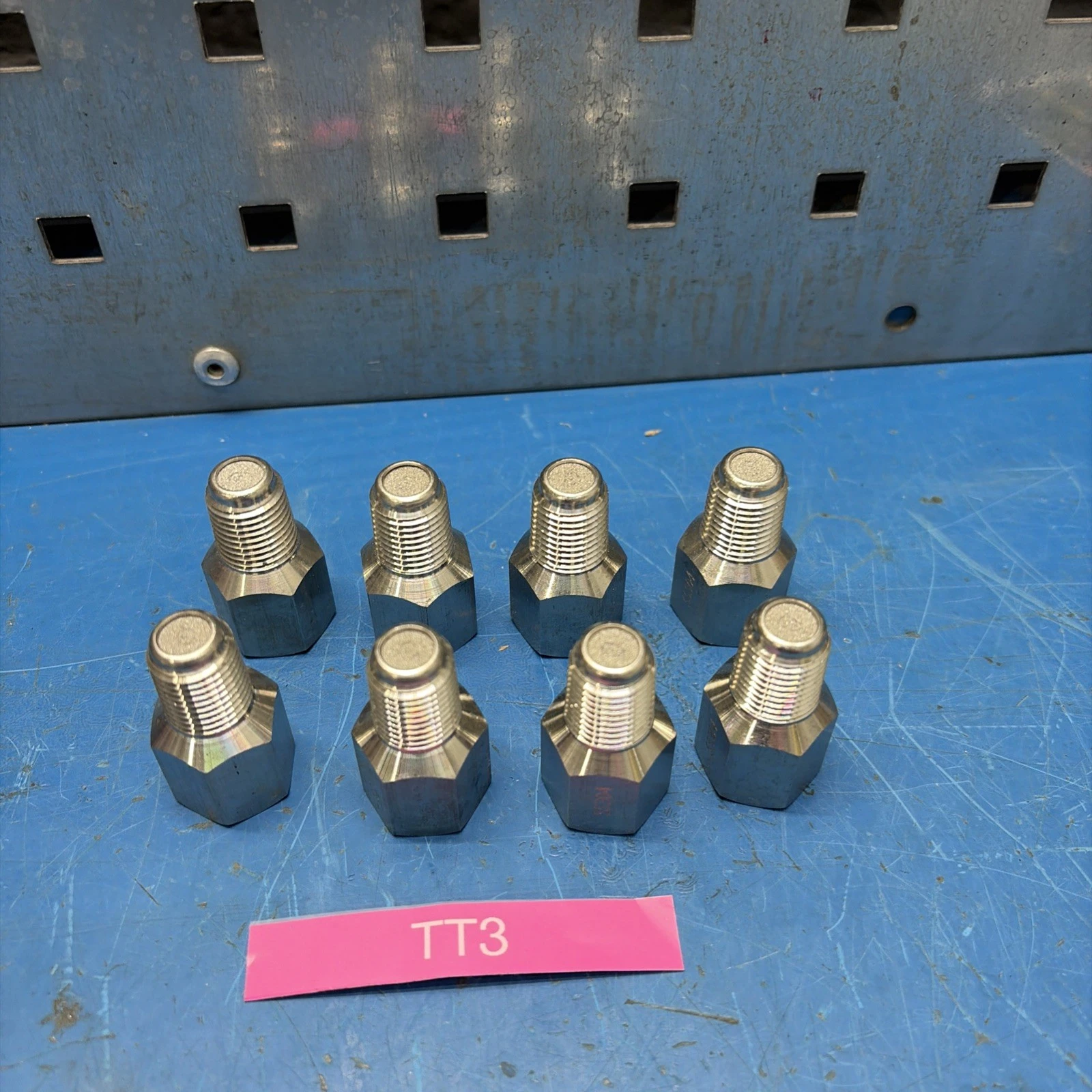 (8) Fluid Pressure Snubbers  Male X Female 1/4" NPT For Water,Light Oil