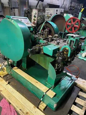 1/8" Shanghai Wuling Model SD-30 Bi-Metal Contact Heading Machine