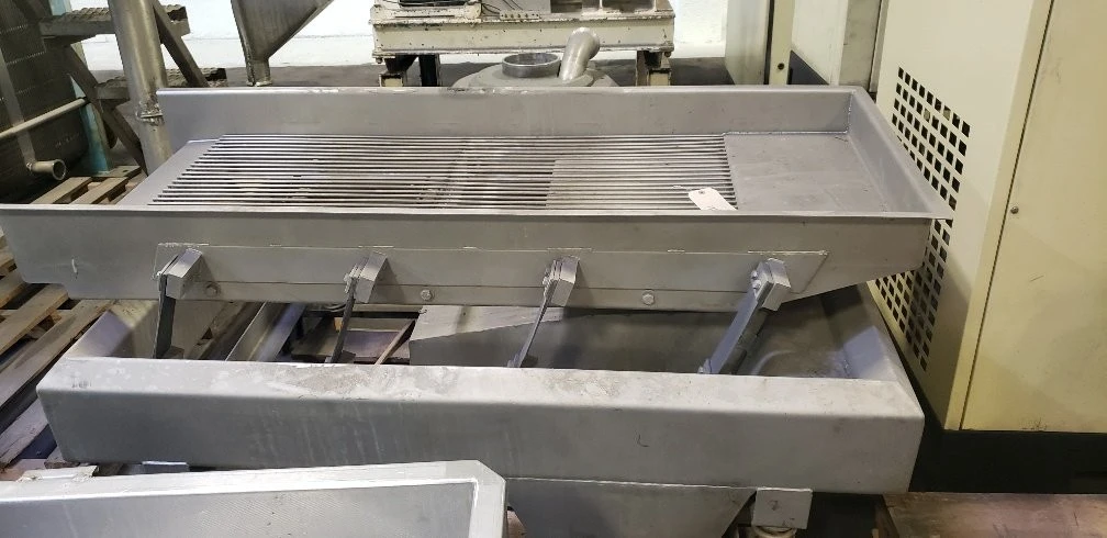 USED KEY FARMCO SHAKER WITH RODS