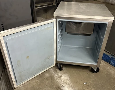 174-0056 Delfield 27” Undercounter Self Contained Cooler